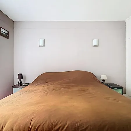 Apartment Spacious 2-room Near Nation